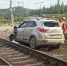 На железнодорожном переезде в Курагинском районе автомобиль попал под поезд - Сетевое издание Среда24